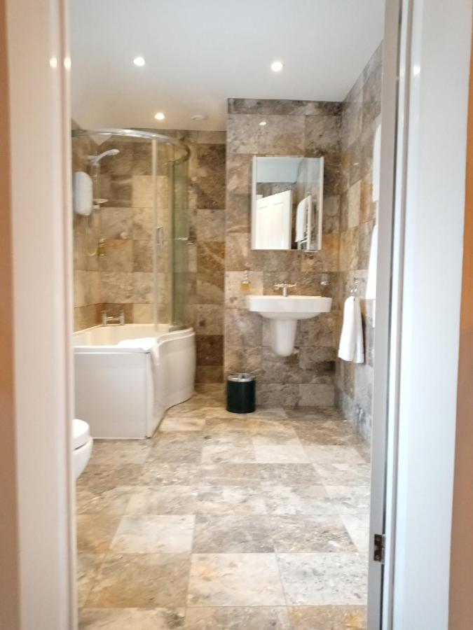 Oak End Lodge Севъноукс Екстериор снимка